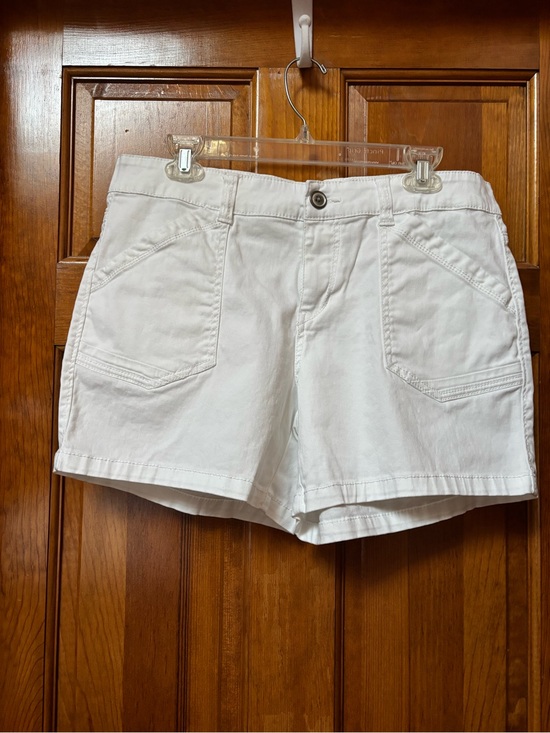 Supplies Pants - NWOT Supplies Casual Women's White Shorts with Pockets